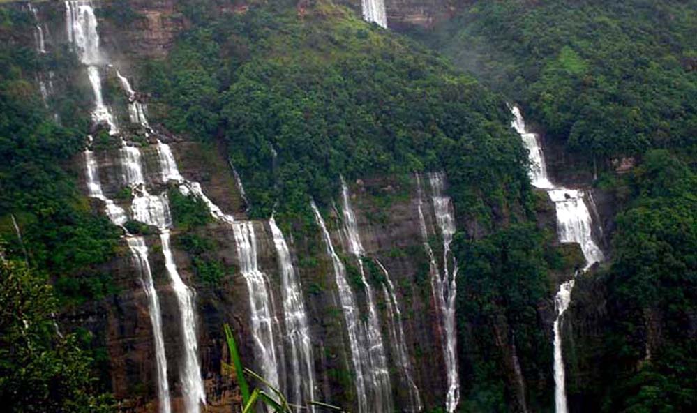 Nohsngithiang Falls Nohsngithiang Falls