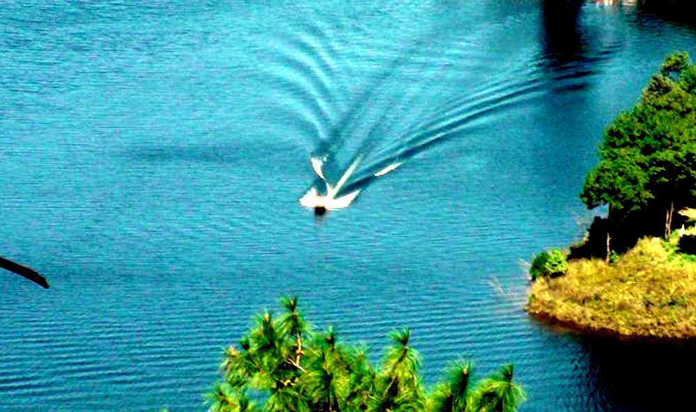 Umiam Lake (Barapani)